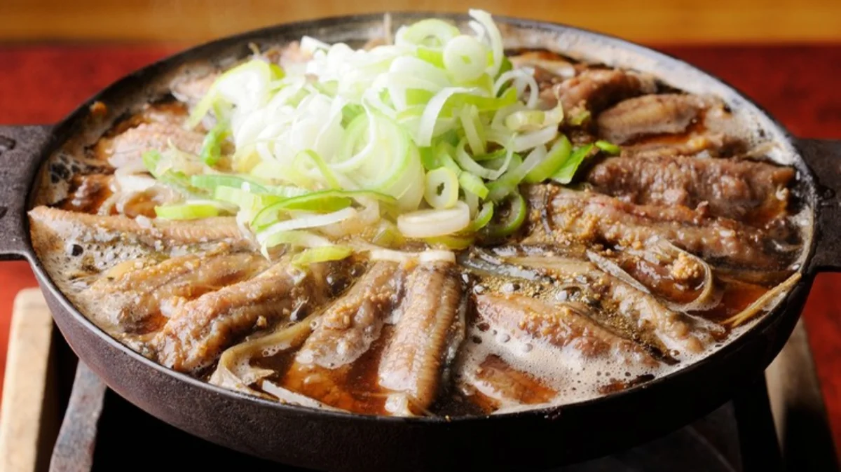 浅草どぜう飯田屋のどじょう鍋