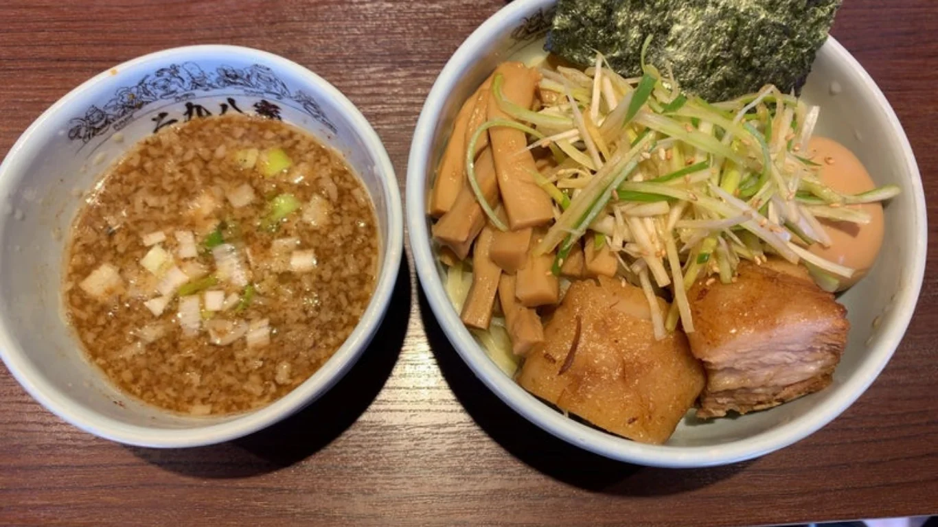 ラーメンショップ39年の歴史と麺屋武蔵10年の修行。二つのDNAが交わる奇跡の一杯——二九八家いわせ