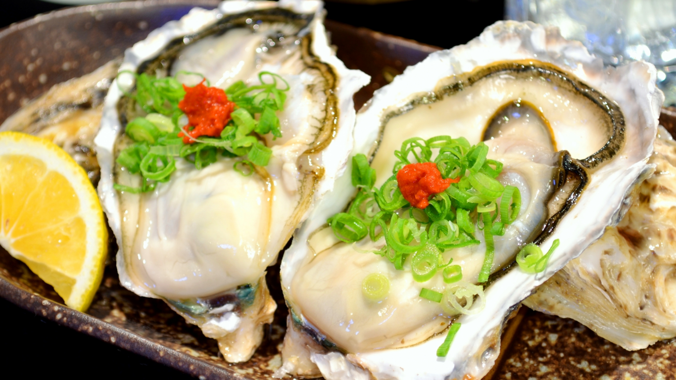 広島産の殻付き牡蠣