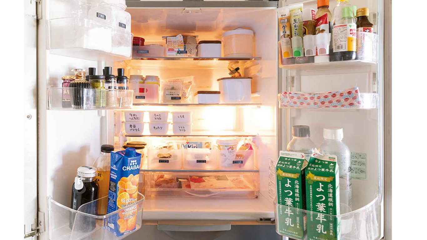 冷蔵庫の中の食品メーカー