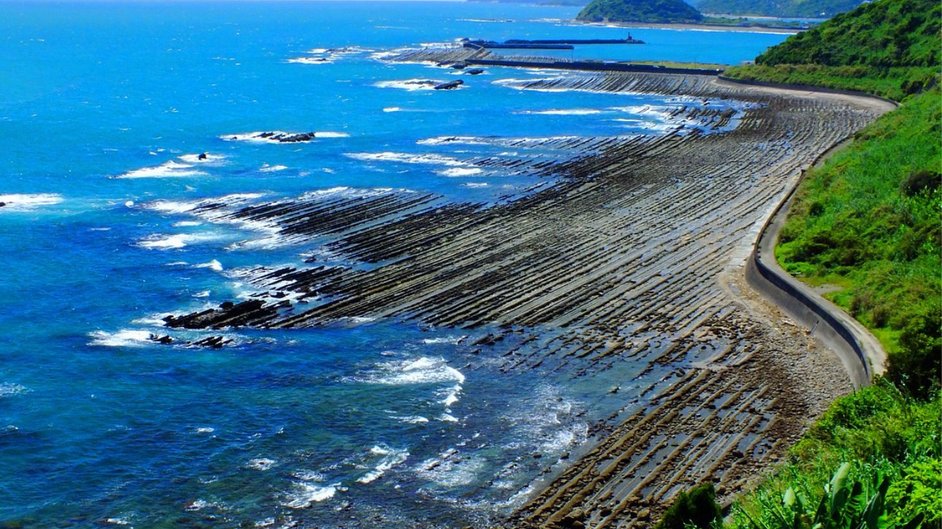 宮崎の日南海岸と青い太平洋