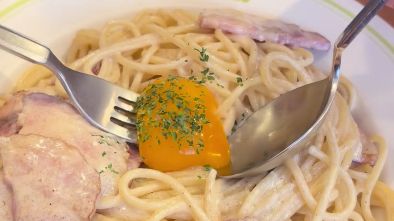 あるでん亭の店内